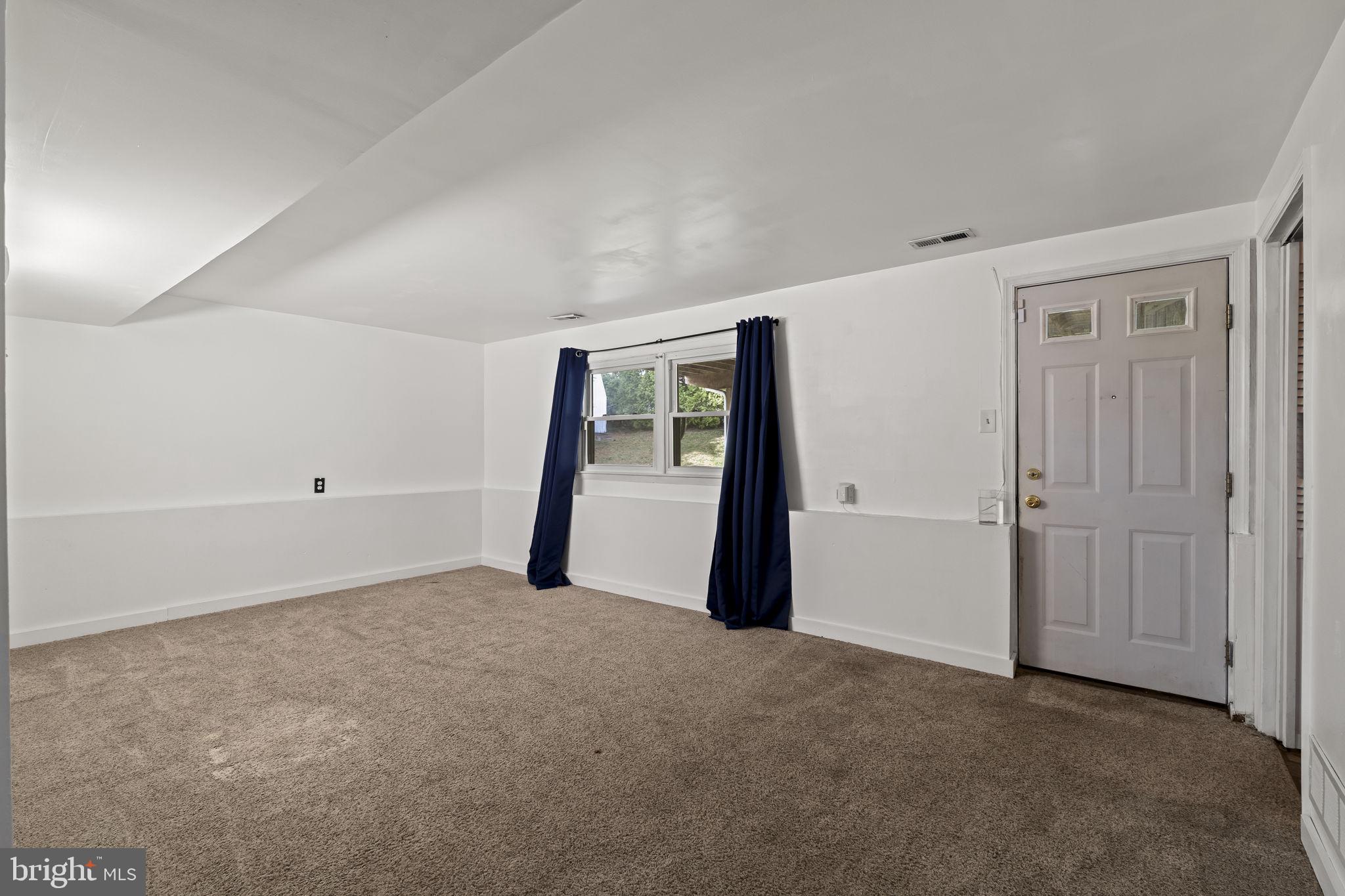 111 Hemmings Way Lawnside, NJ 08045 - Photo 23 of 33