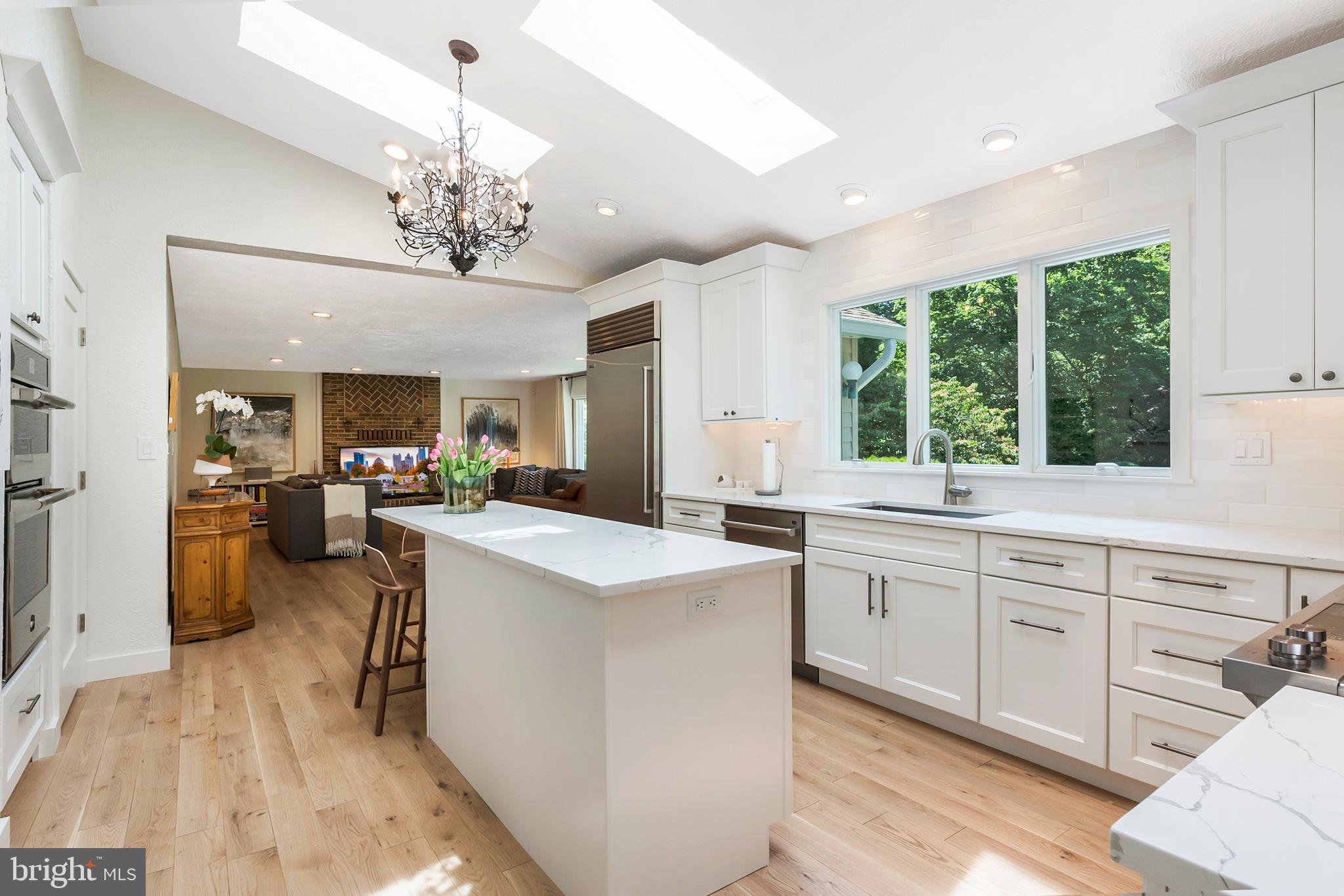40 Poplar Point Road Edgewater, MD 21037 - Photo 10 of 57 Lovely renovated gourmet kitchen w/ new windows