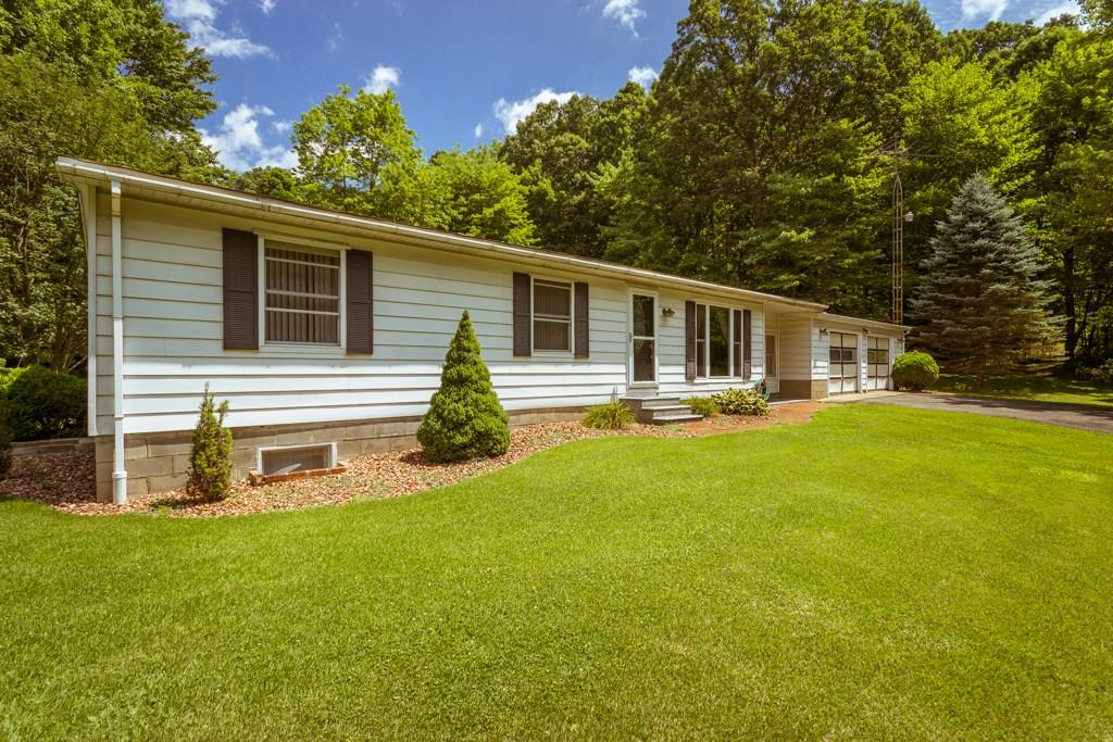251 Swearingen Road Georgetown, PA 15043 - Photo 2 of 20