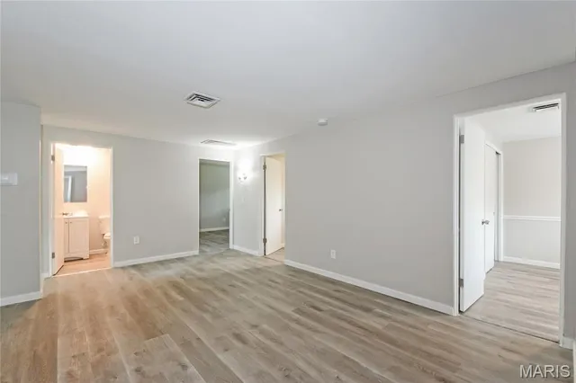 $1,850 | 2380 St Catherine Street, Florissant, MO 63033