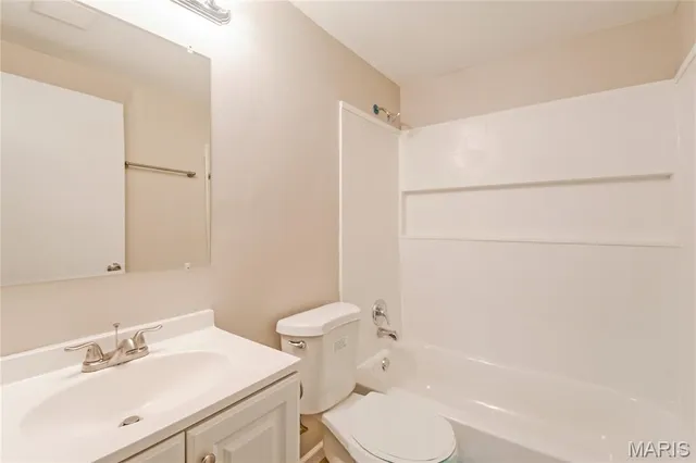 $1,850 | 2380 St Catherine Street, Florissant, MO 63033