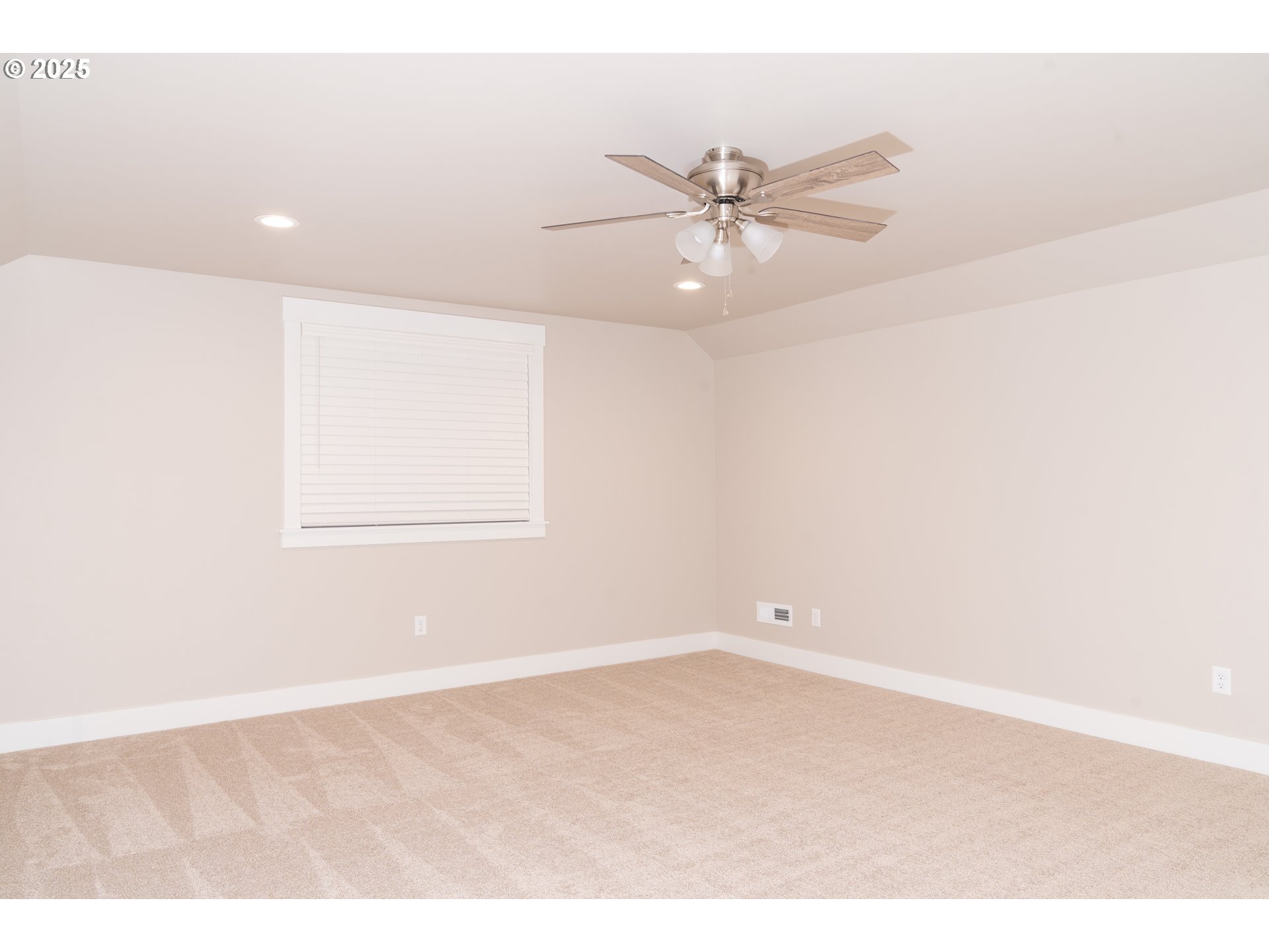 309 Sage Street Boardman, OR 97818 - Photo 9 of 24