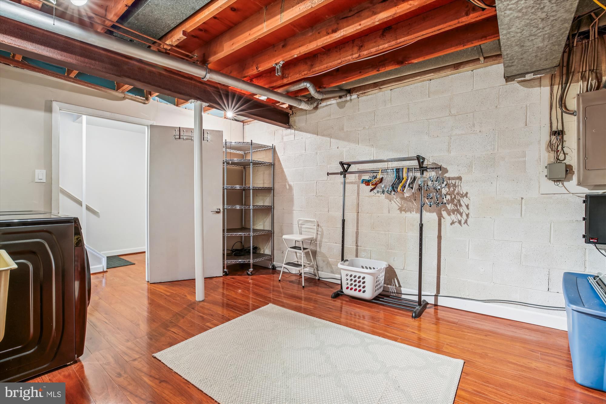 2702 Atlanta Drive, Unit 72702 Silver Spring, MD 20906 - Photo 46 of 55 a view of a livingroom with furniture and a ceiling fan
