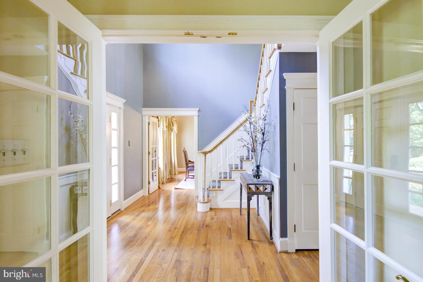 24 Fox Ridge Drive Malvern, PA 19355 - Photo 4 of 52 FOYER