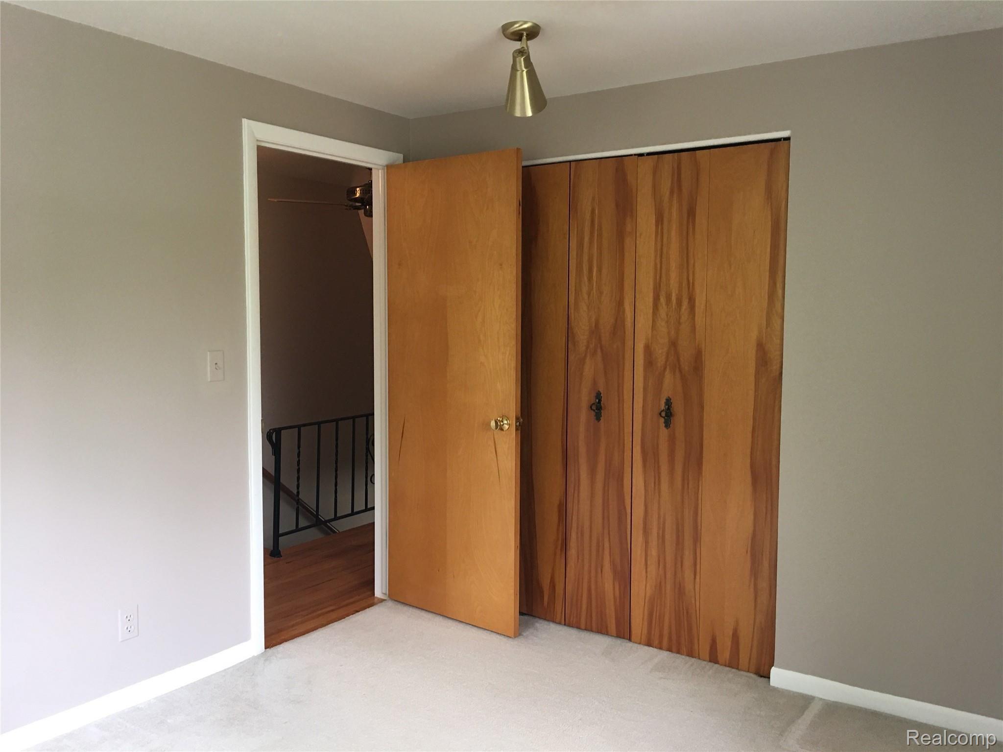 6801 Rattalee Lake Road Clarkston, MI 48348 - Photo 32 of 42 33.jpg
