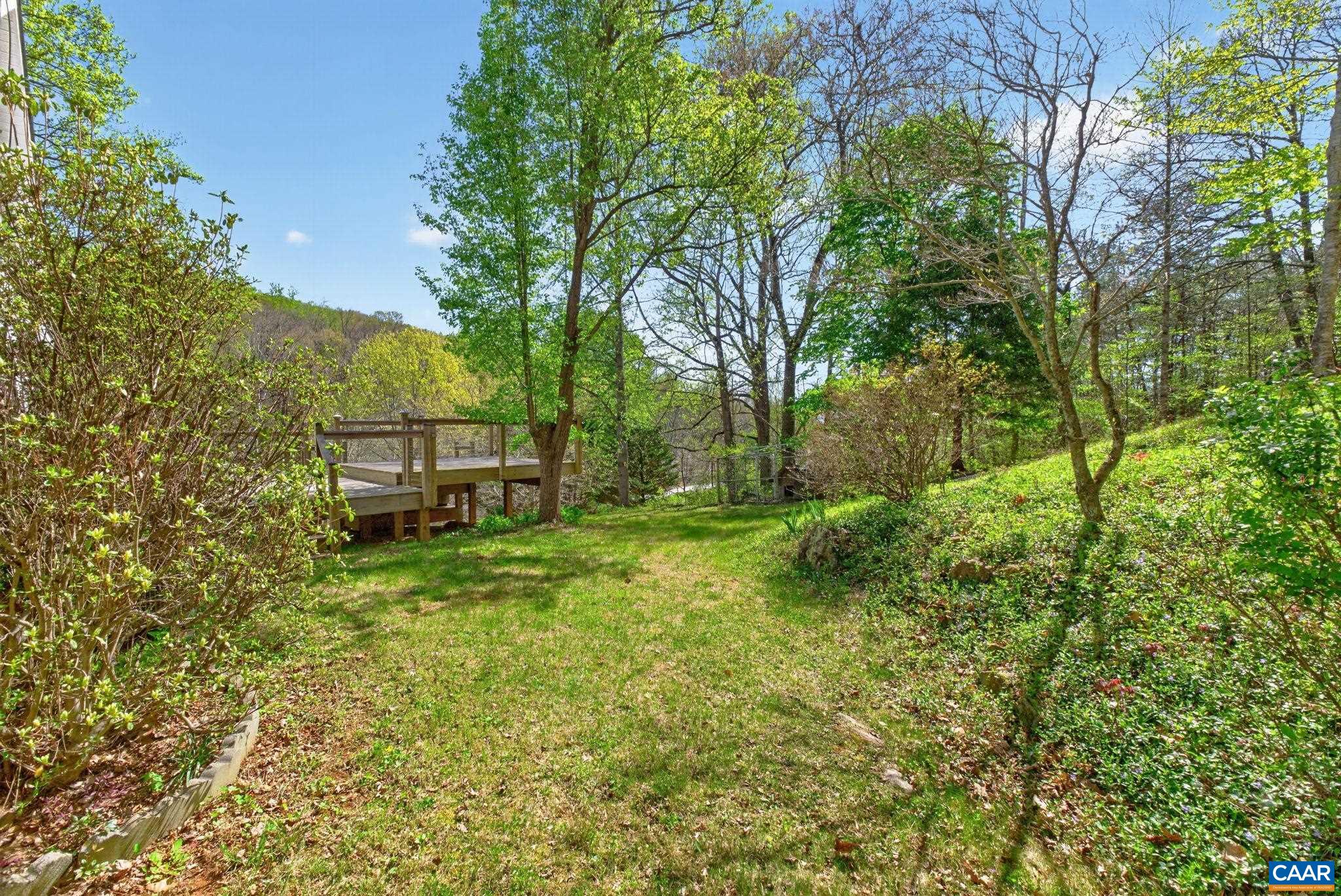 689 Mutton Hollow Road Stanardsville, VA 22973 - Photo 25 of 61 a garden view with a seating space