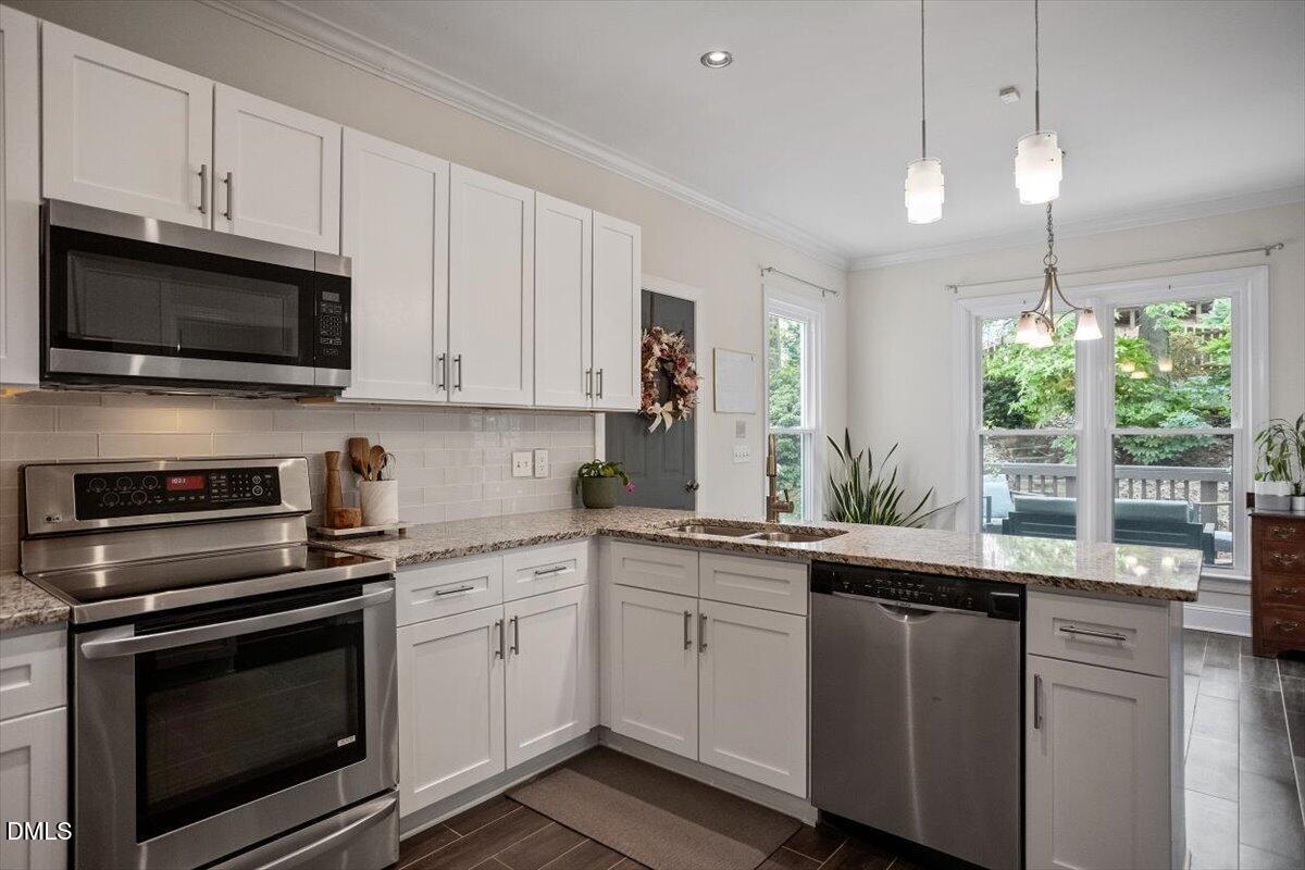 5237 Covington Bend Drive Raleigh, NC 27613 - Photo 7 of 28 5237 Covington Bend Dr
