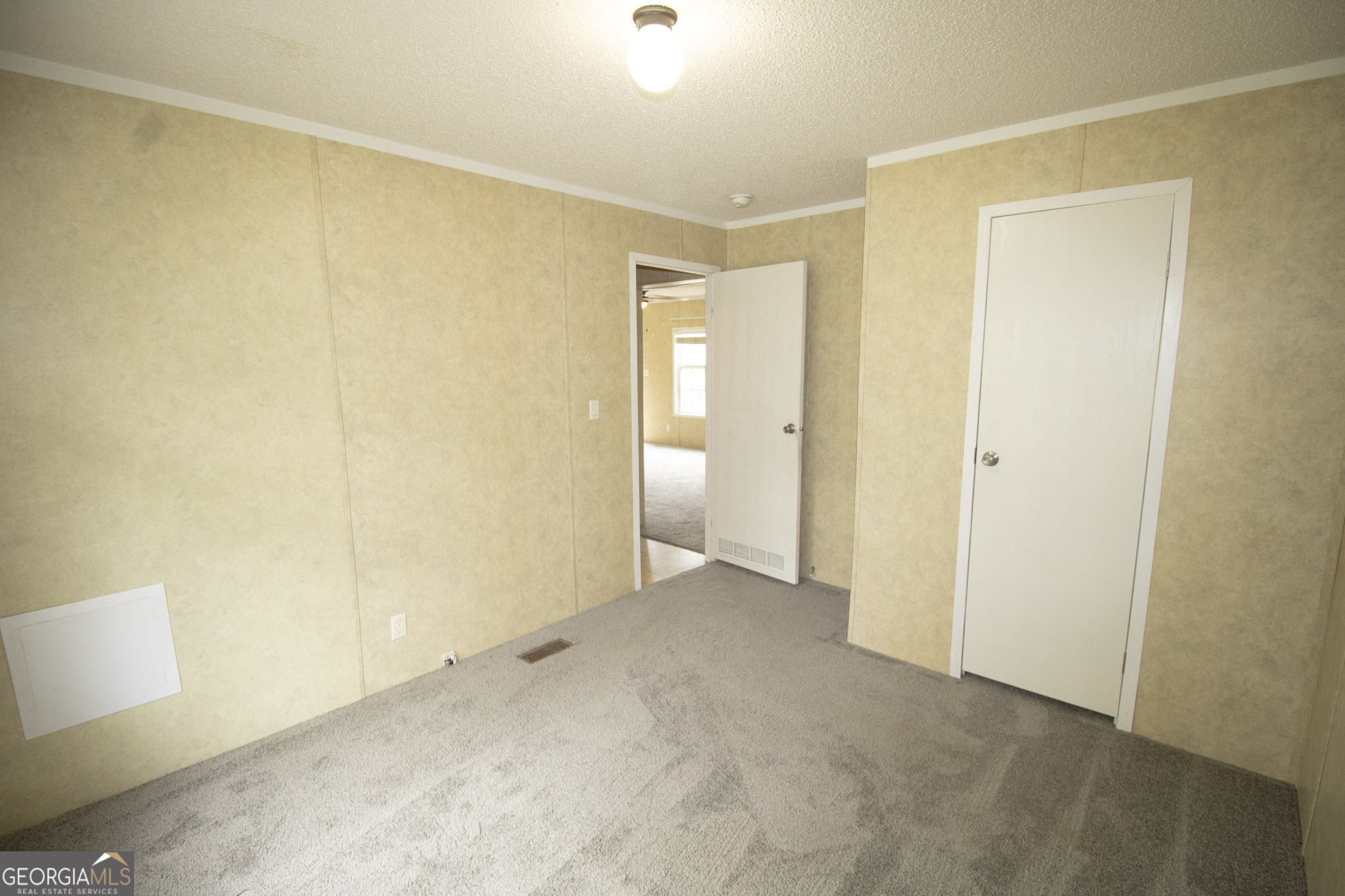 1776 Zettwell Road Statesboro, GA 30461 - Photo 15 of 20 a view of an empty room