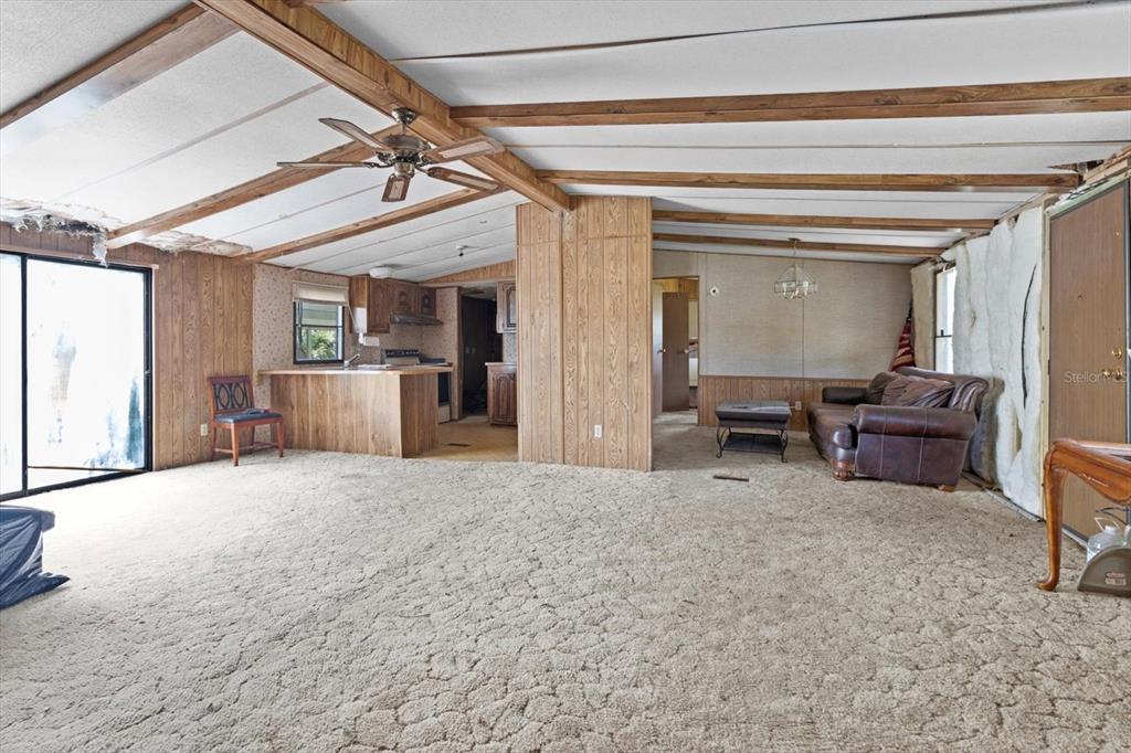 6177 County Road 625 Bushnell, FL 33513 - Photo 19 of 93 a view of a livingroom with furniture and cabinet