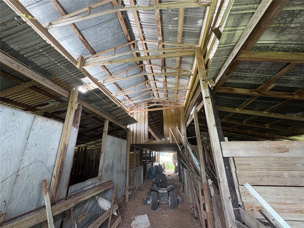 6177 County Road 625 Bushnell, FL 33513 - Photo 38 of 93 a view of entryway