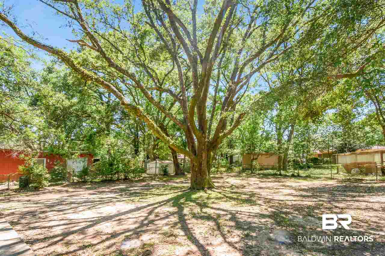 1379 Barker Drive East Mobile, AL 36608 - Photo 17 of 23