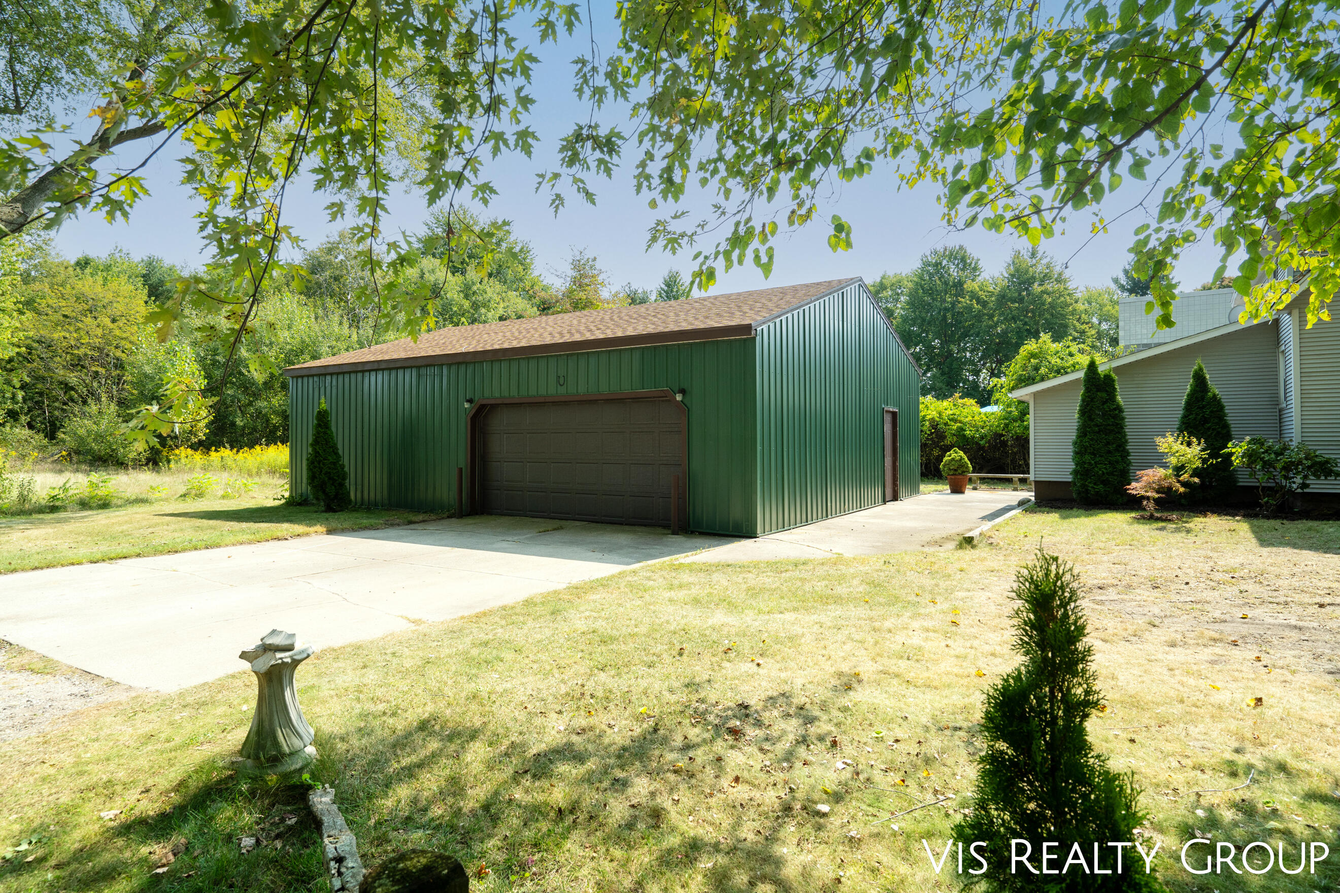 19044 174th Avenue Spring Lake, MI 49456 - Photo 4 of 34 DSC09724