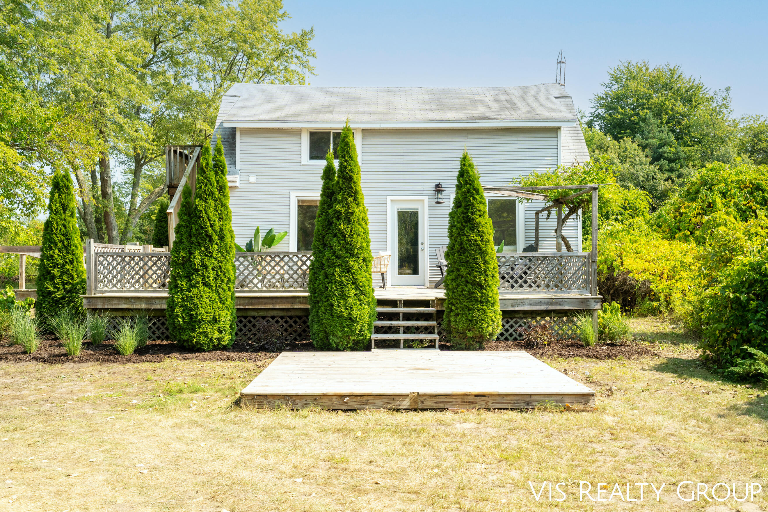 19044 174th Avenue Spring Lake, MI 49456 - Photo 6 of 34 DSC09728