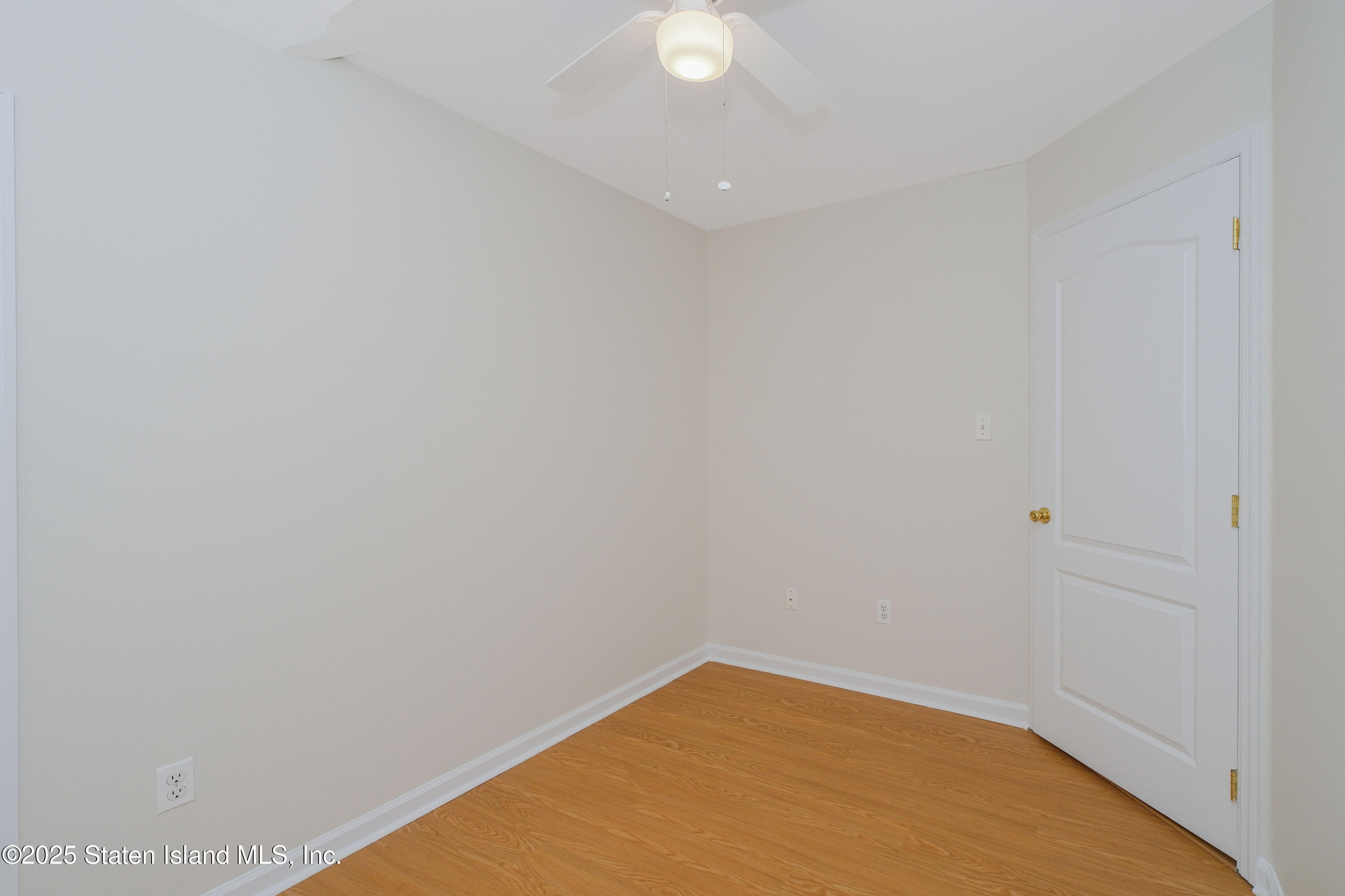 49 Endview Street Staten Island, NY 10312 - Photo 27 of 38 a view of an empty room