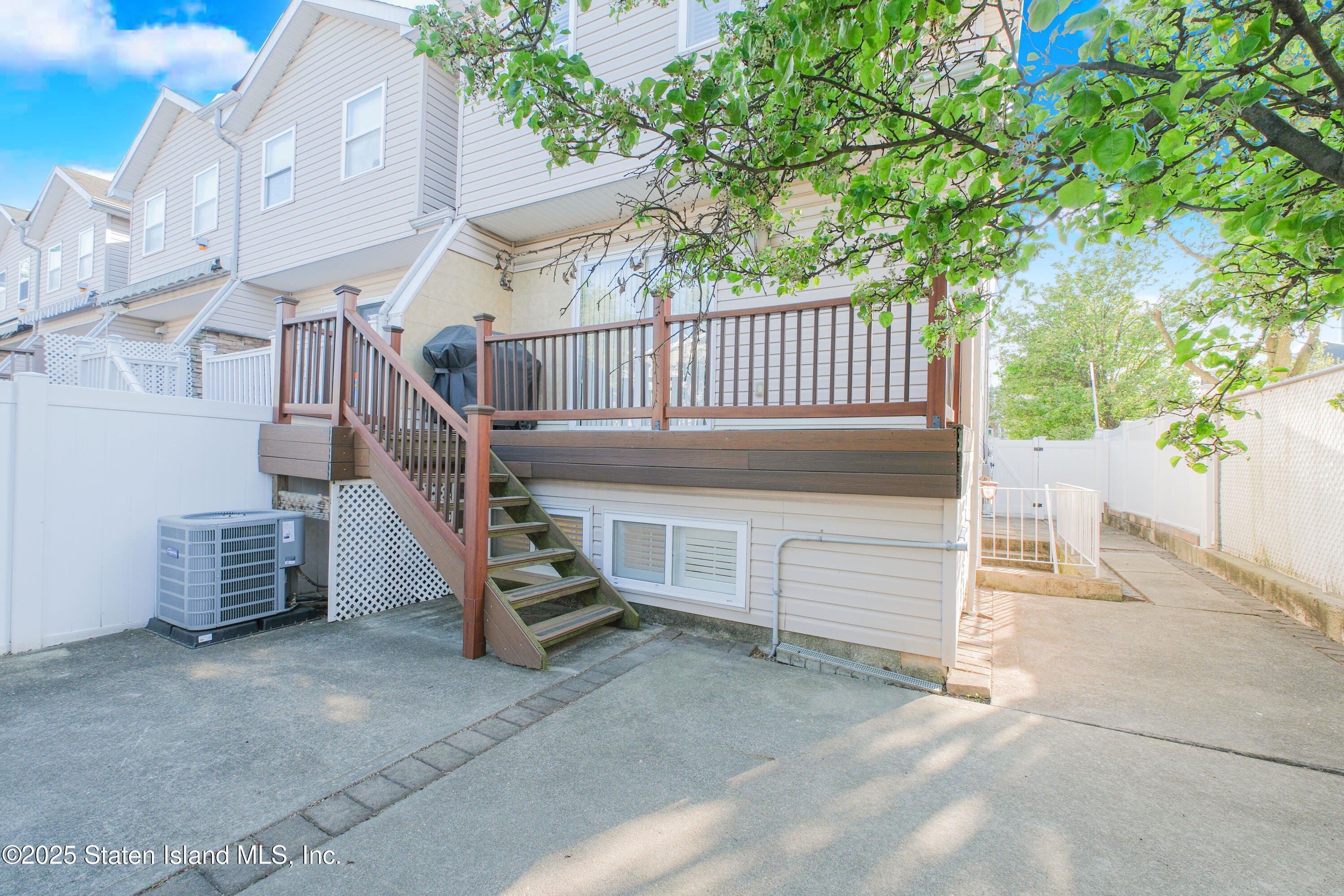 49 Endview Street Staten Island, NY 10312 - Photo 34 of 38 a view of outdoor space and deck