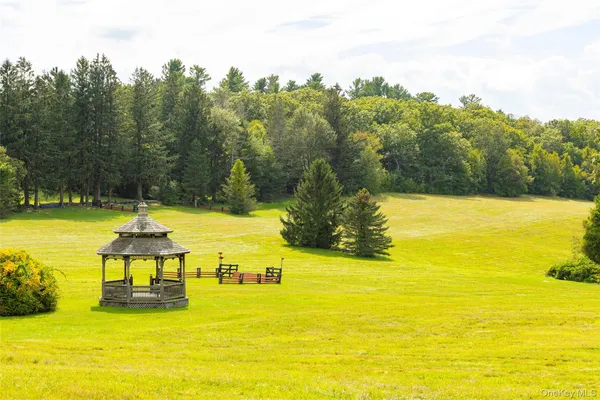 $10,995,000 | 121-125 Butts Hollow Road, Dover Plains, NY 12545