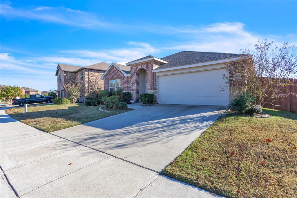 4121 Gaillardia Way Forney, TX 75126 - Photo 2 of 29