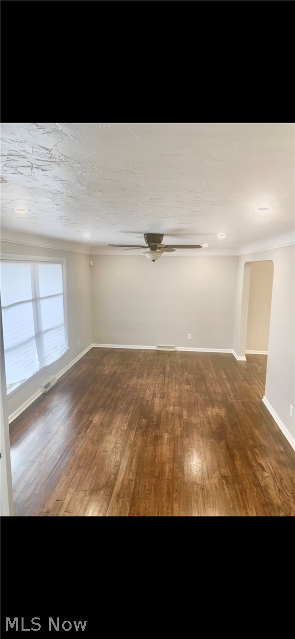 2319 Noble Road Cleveland Heights, OH 44121 - Photo 4 of 17 Gallery Image 4