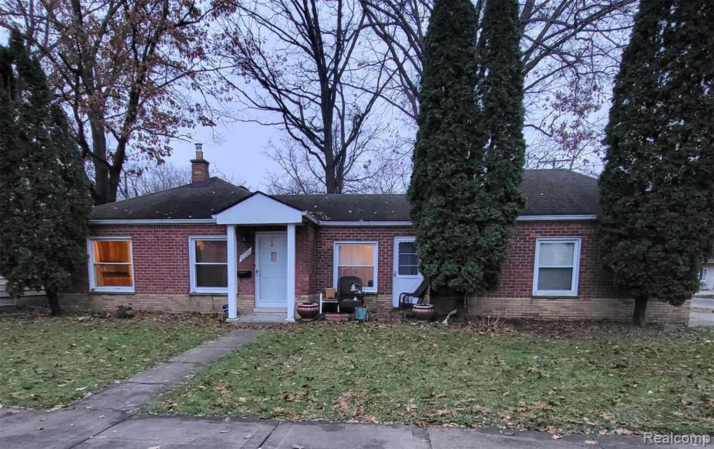 2239 Roslyn Road Harper Woods, MI 48236 - Photo 1 of 32