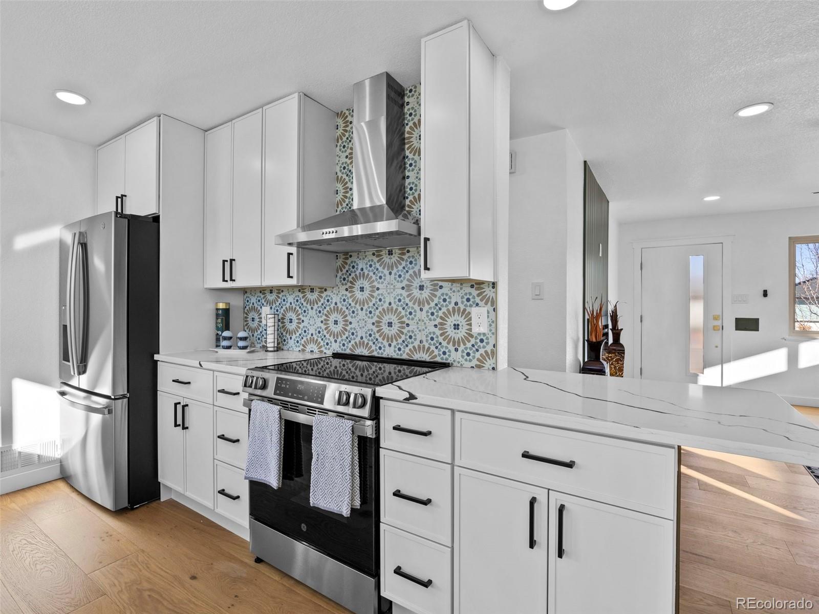 3553 Hudson Street Denver, CO 80207 - Photo 14 of 30