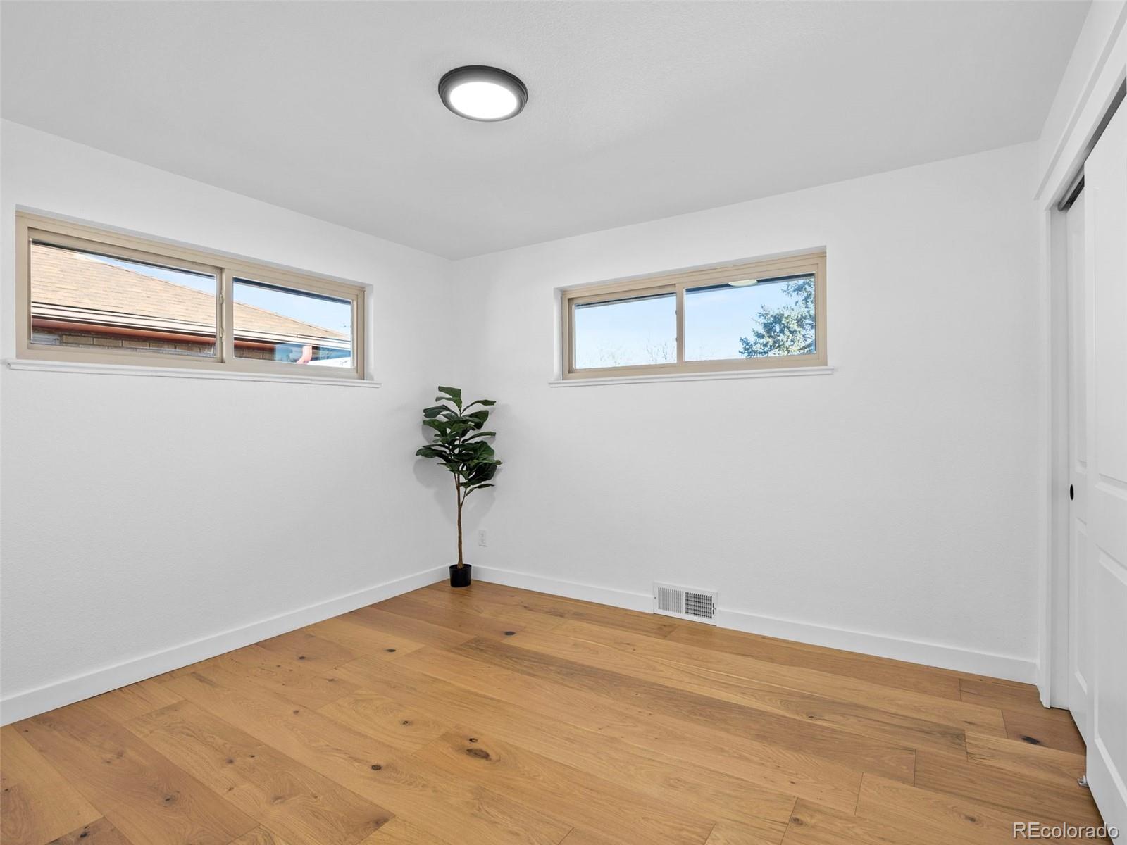 3553 Hudson Street Denver, CO 80207 - Photo 17 of 30