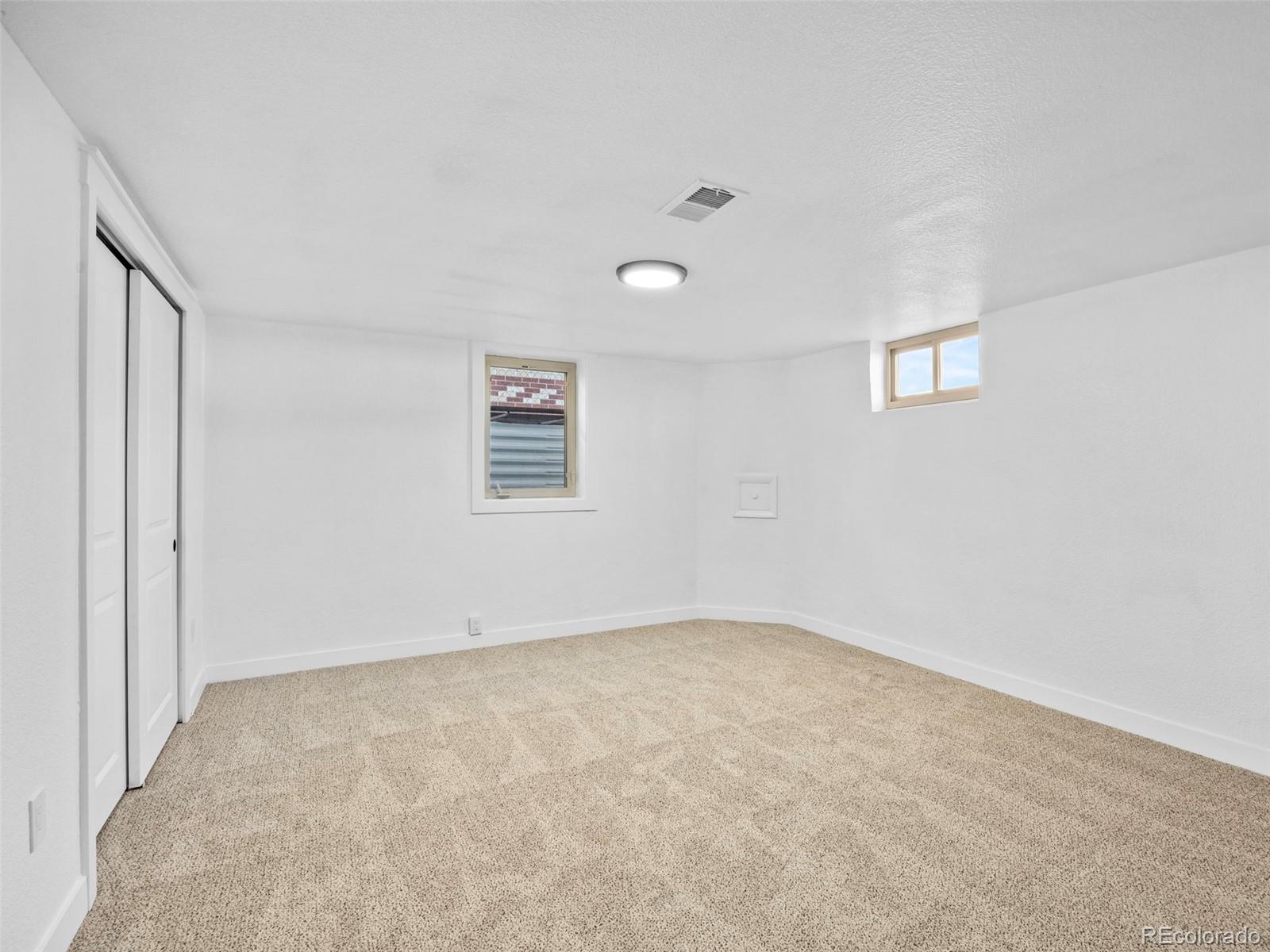 3553 Hudson Street Denver, CO 80207 - Photo 21 of 30