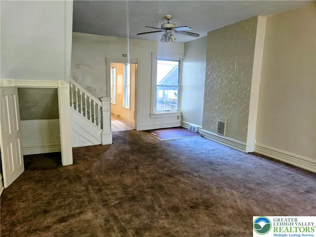 $1,600 | 625 Greenleaf Street, Allentown, PA 18102