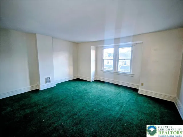 $1,600 | 625 Greenleaf Street, Allentown, PA 18102