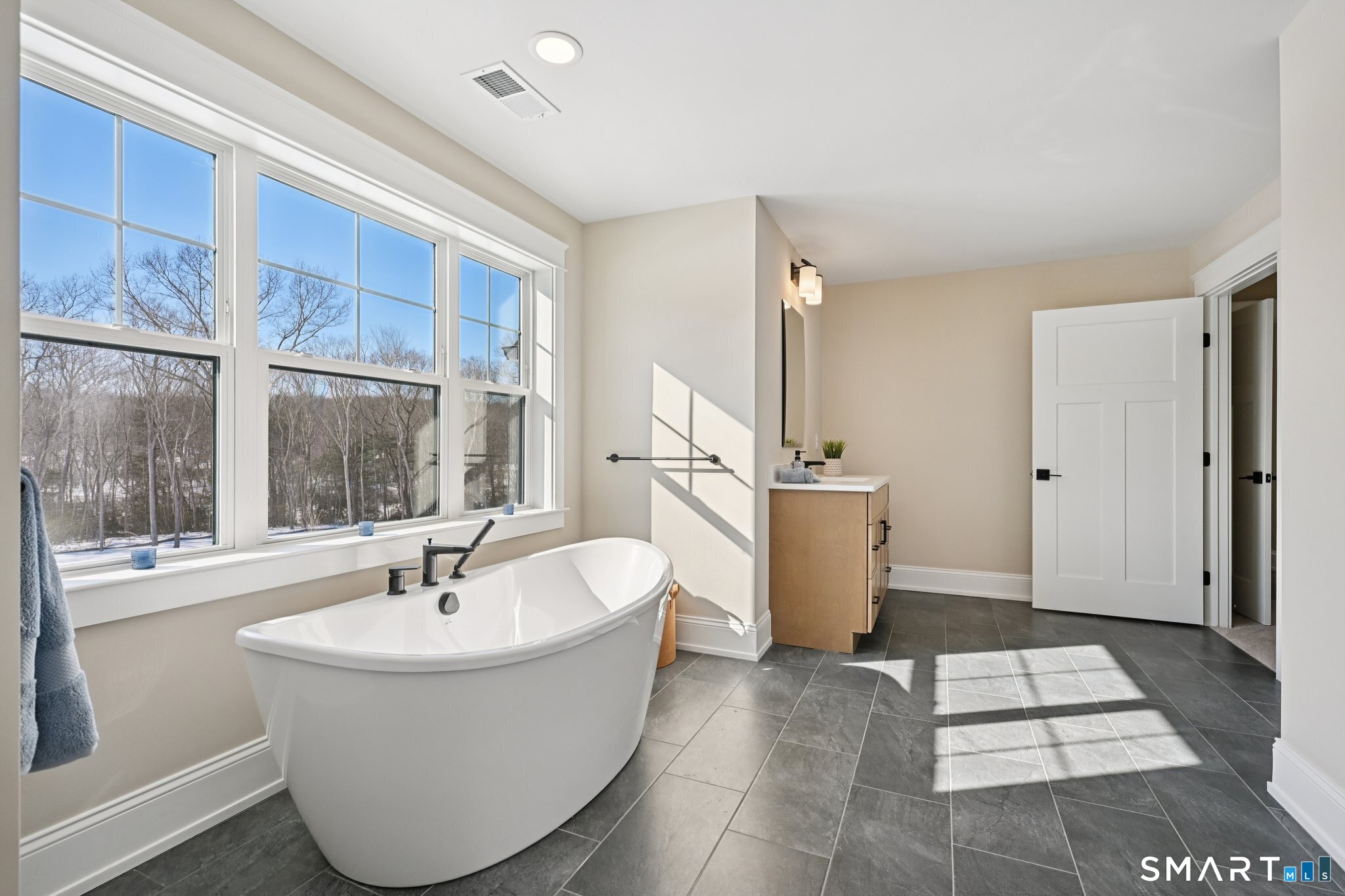 20 Twin Valley Road East Lyme, CT 06333 - Photo 28 of 32