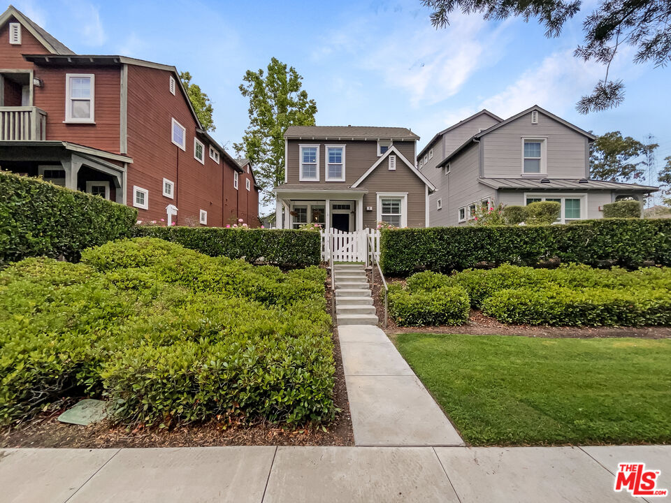 8 Wheatstone Farm Ladera Ranch, CA 92694 - Photo 1 of 21