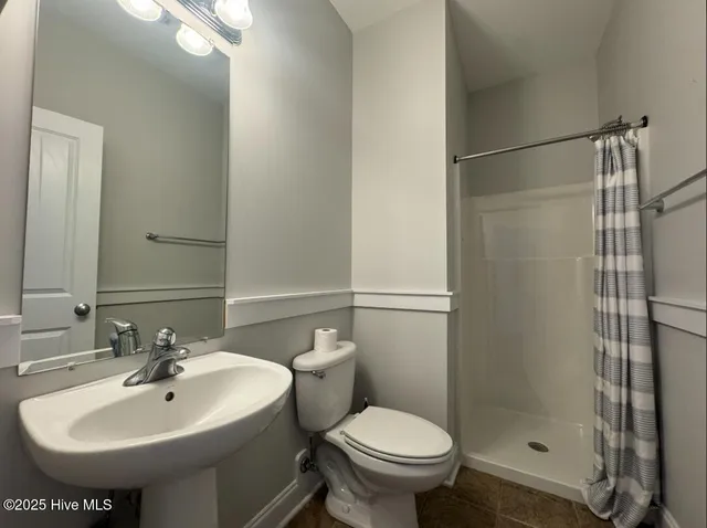 $2,695 | 1119 Swordfish Lane, Unit 1, Carolina Beach, NC 28428