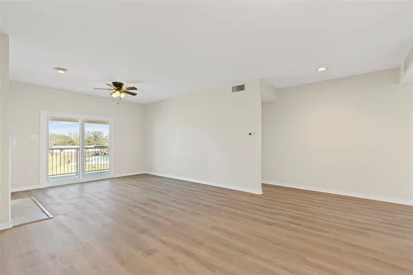 $172,000 | 8511 Westover Court, Unit 217, Granbury, TX 76049