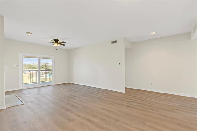 $185,000 | 8511 Westover Court, Unit 217, Granbury, TX 76049