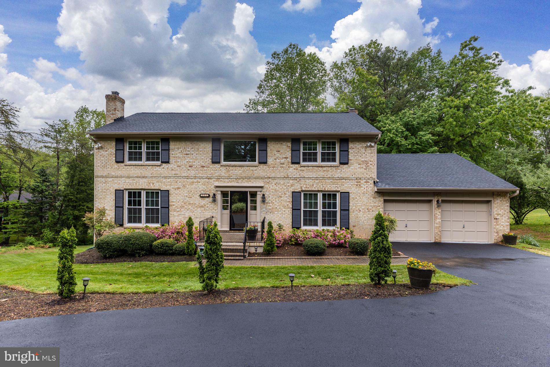 2043 Hunter Mill Road Vienna, VA 22181 - Photo 1 of 54 Gallery Image 1
