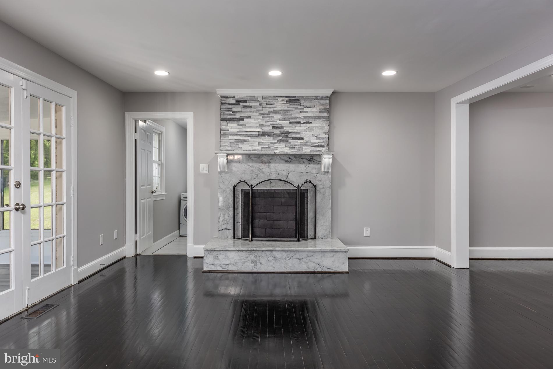 2043 Hunter Mill Road Vienna, VA 22181 - Photo 14 of 54 Gallery Image 14