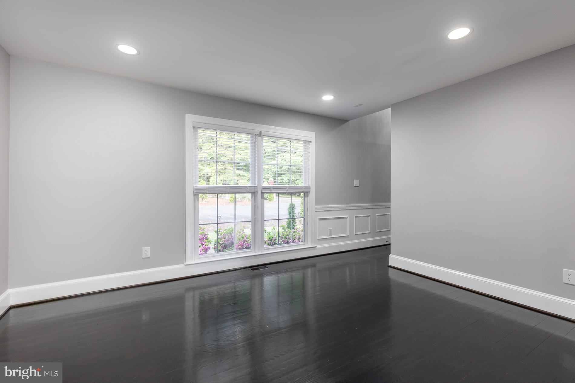 2043 Hunter Mill Road Vienna, VA 22181 - Photo 17 of 54 Gallery Image 17