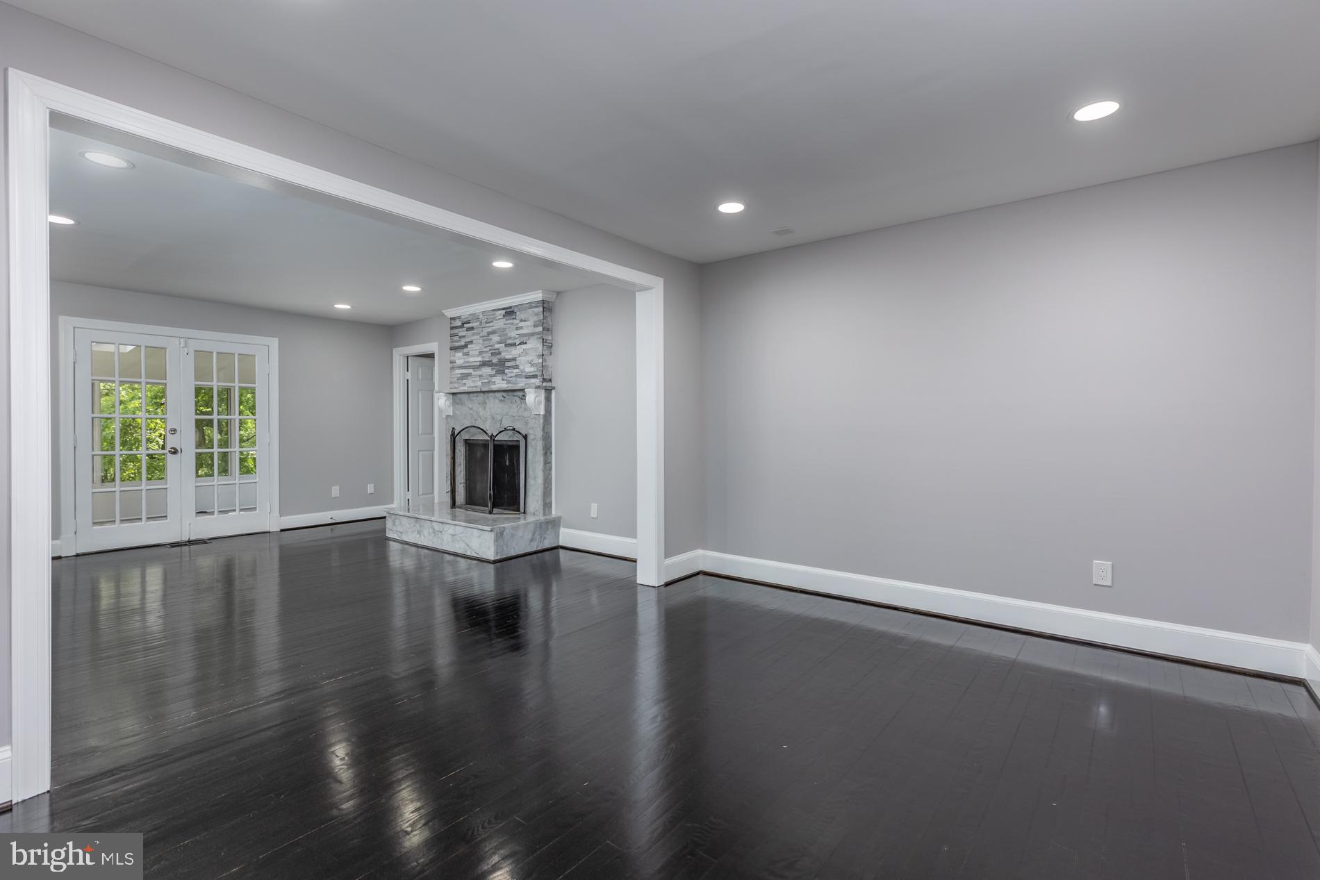 2043 Hunter Mill Road Vienna, VA 22181 - Photo 18 of 54 Gallery Image 18