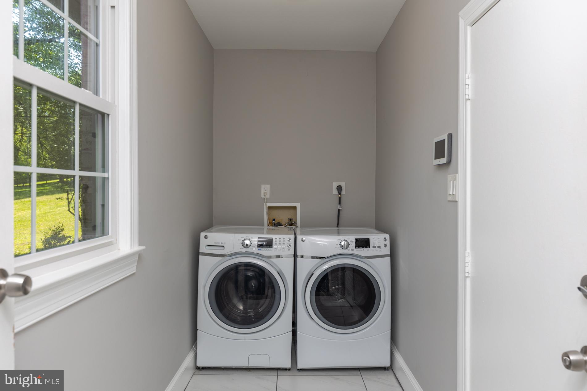 2043 Hunter Mill Road Vienna, VA 22181 - Photo 23 of 54 Gallery Image 23