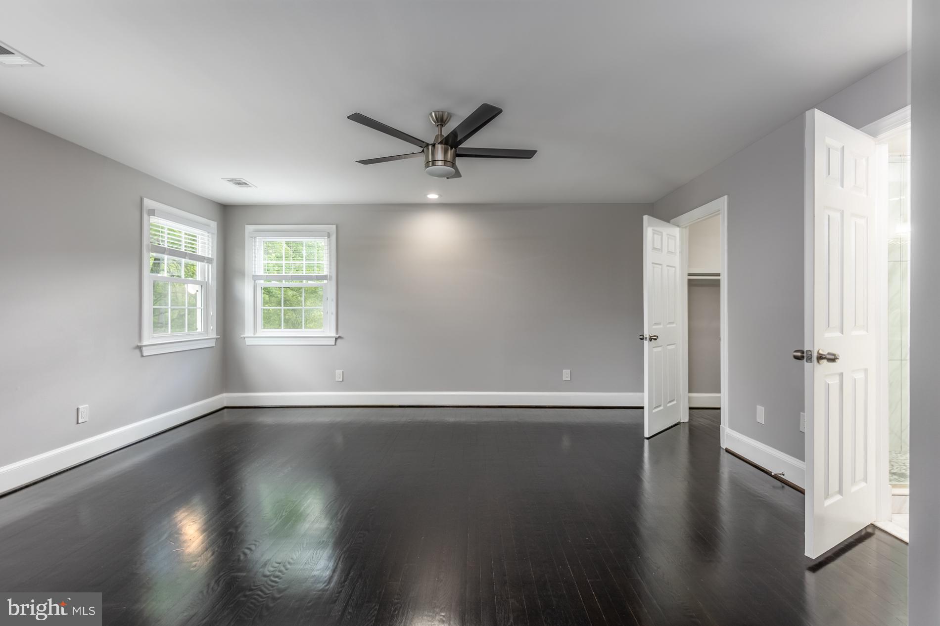 2043 Hunter Mill Road Vienna, VA 22181 - Photo 24 of 54 Gallery Image 24