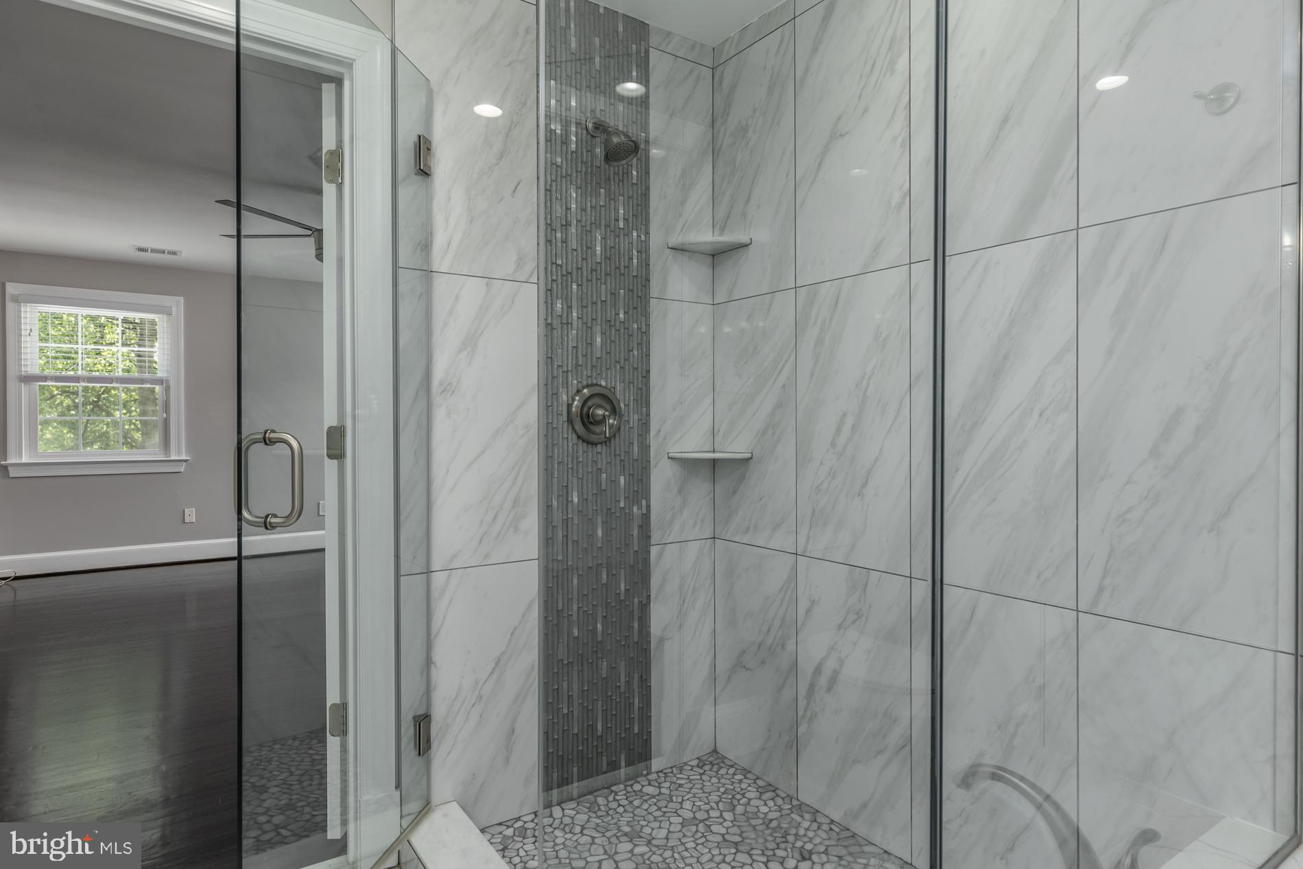 2043 Hunter Mill Road Vienna, VA 22181 - Photo 27 of 54 Gallery Image 27