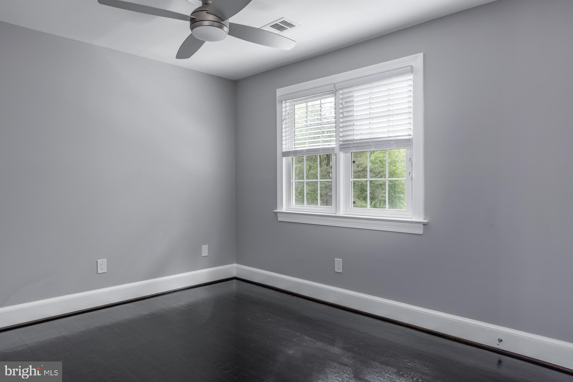 2043 Hunter Mill Road Vienna, VA 22181 - Photo 33 of 54 Gallery Image 33