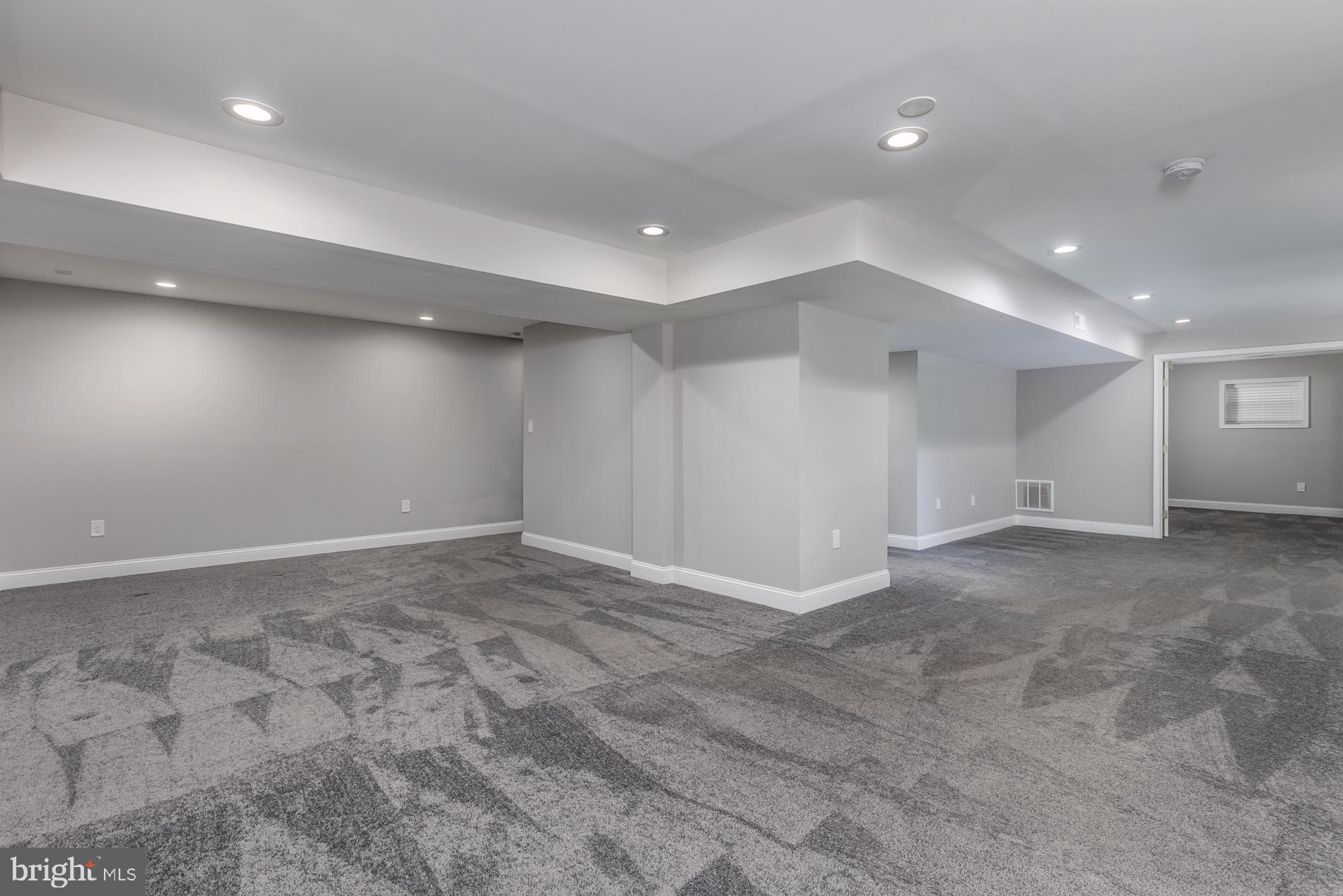 2043 Hunter Mill Road Vienna, VA 22181 - Photo 35 of 54 Gallery Image 35