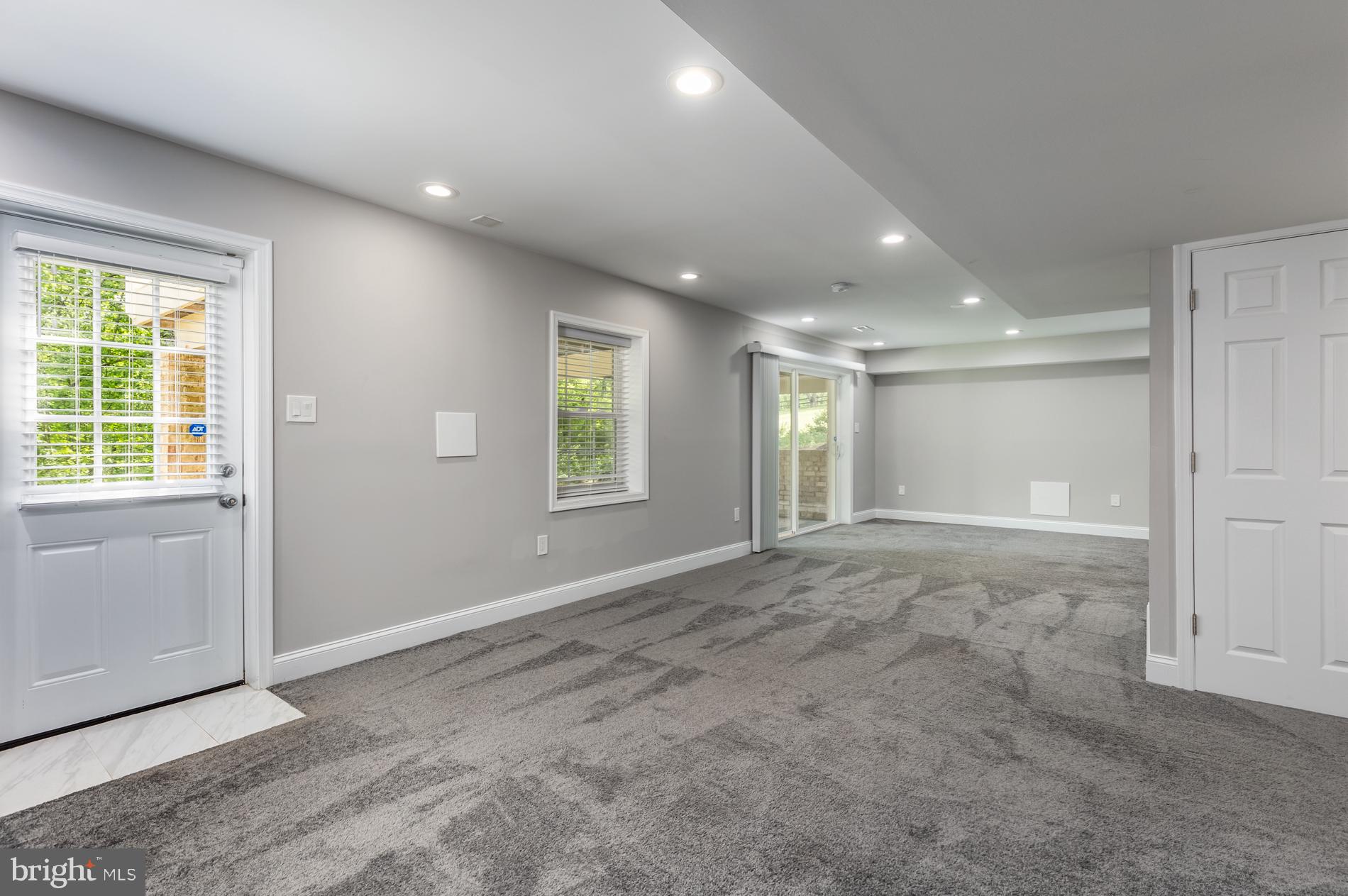 2043 Hunter Mill Road Vienna, VA 22181 - Photo 36 of 54 Gallery Image 36