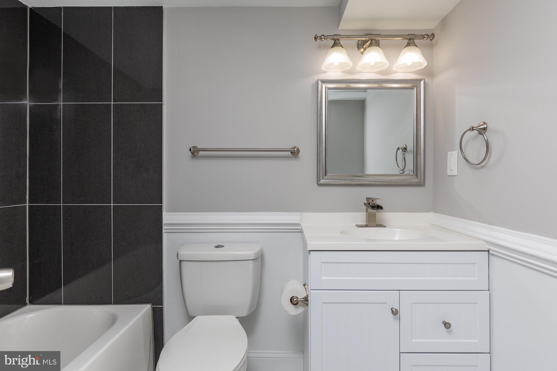 2043 Hunter Mill Road Vienna, VA 22181 - Photo 38 of 54 Gallery Image 38