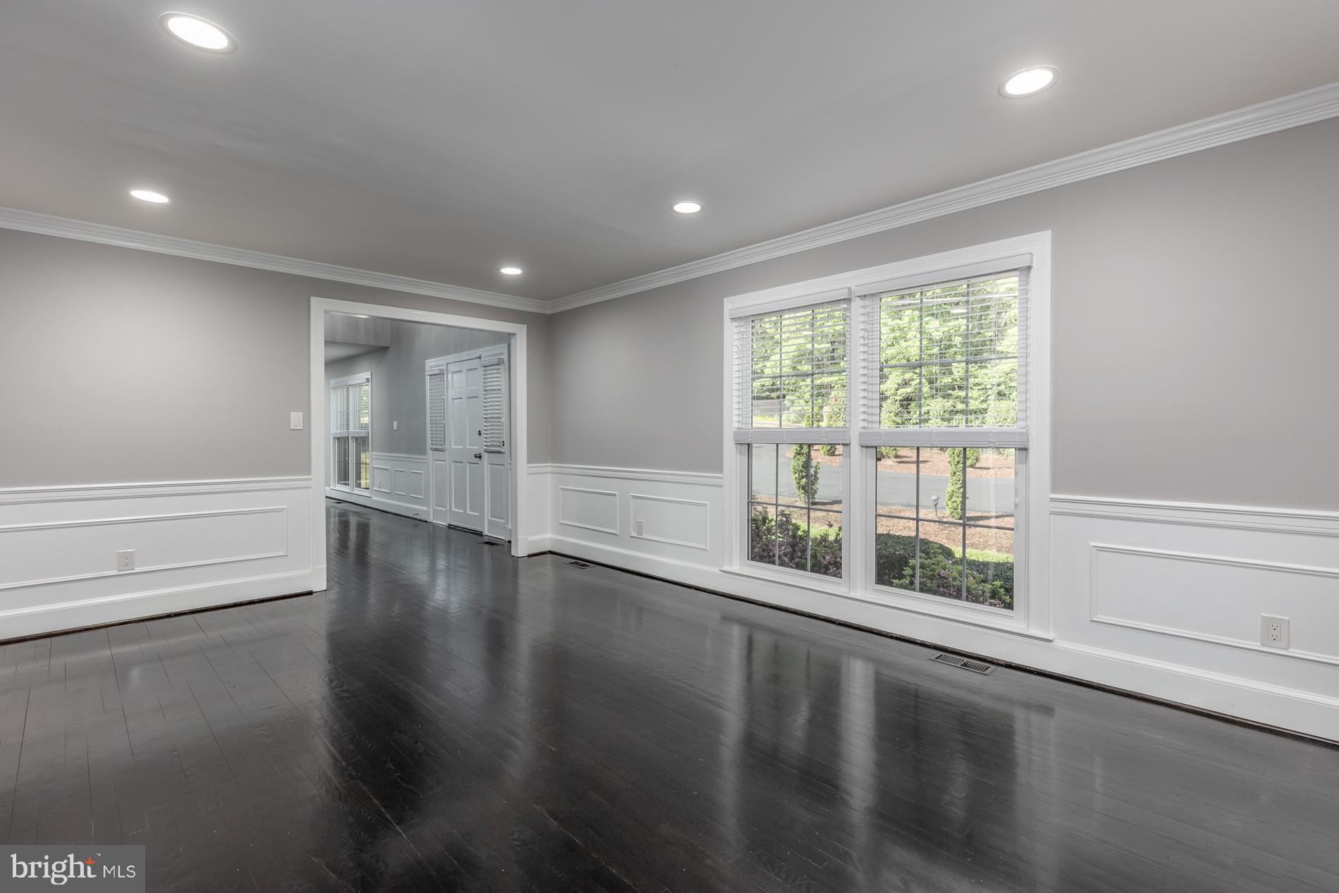 2043 Hunter Mill Road Vienna, VA 22181 - Photo 8 of 54 Gallery Image 8