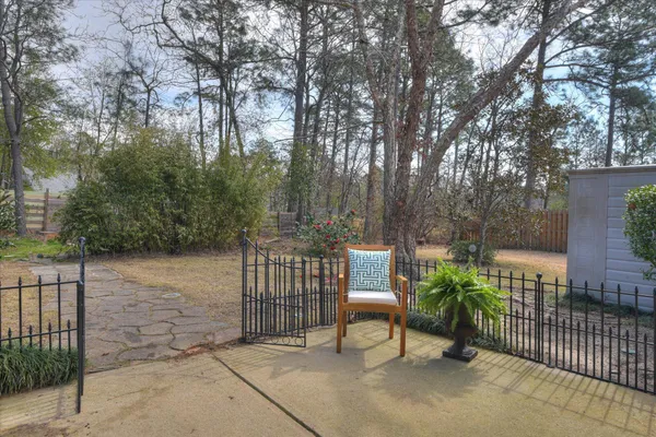 $324,900 | 220 Bainbridge Drive, Aiken, SC 29803