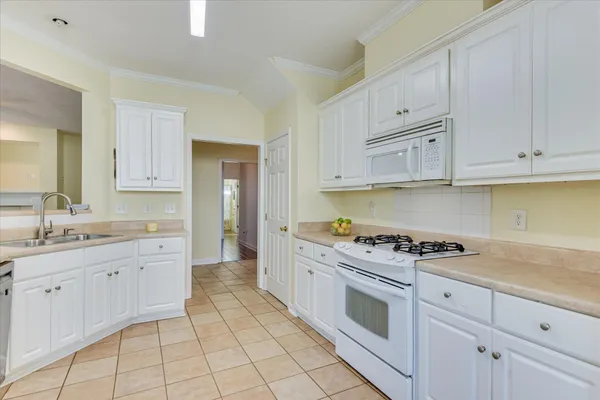$324,900 | 220 Bainbridge Drive, Aiken, SC 29803