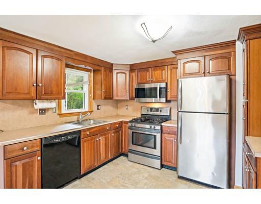 2 Lantern Road Holbrook, MA 02343 - Photo 3 of 23 Gallery Image 3