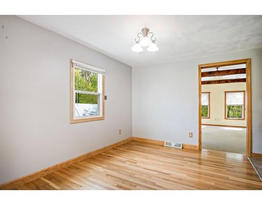 2 Lantern Road Holbrook, MA 02343 - Photo 8 of 23 Gallery Image 8