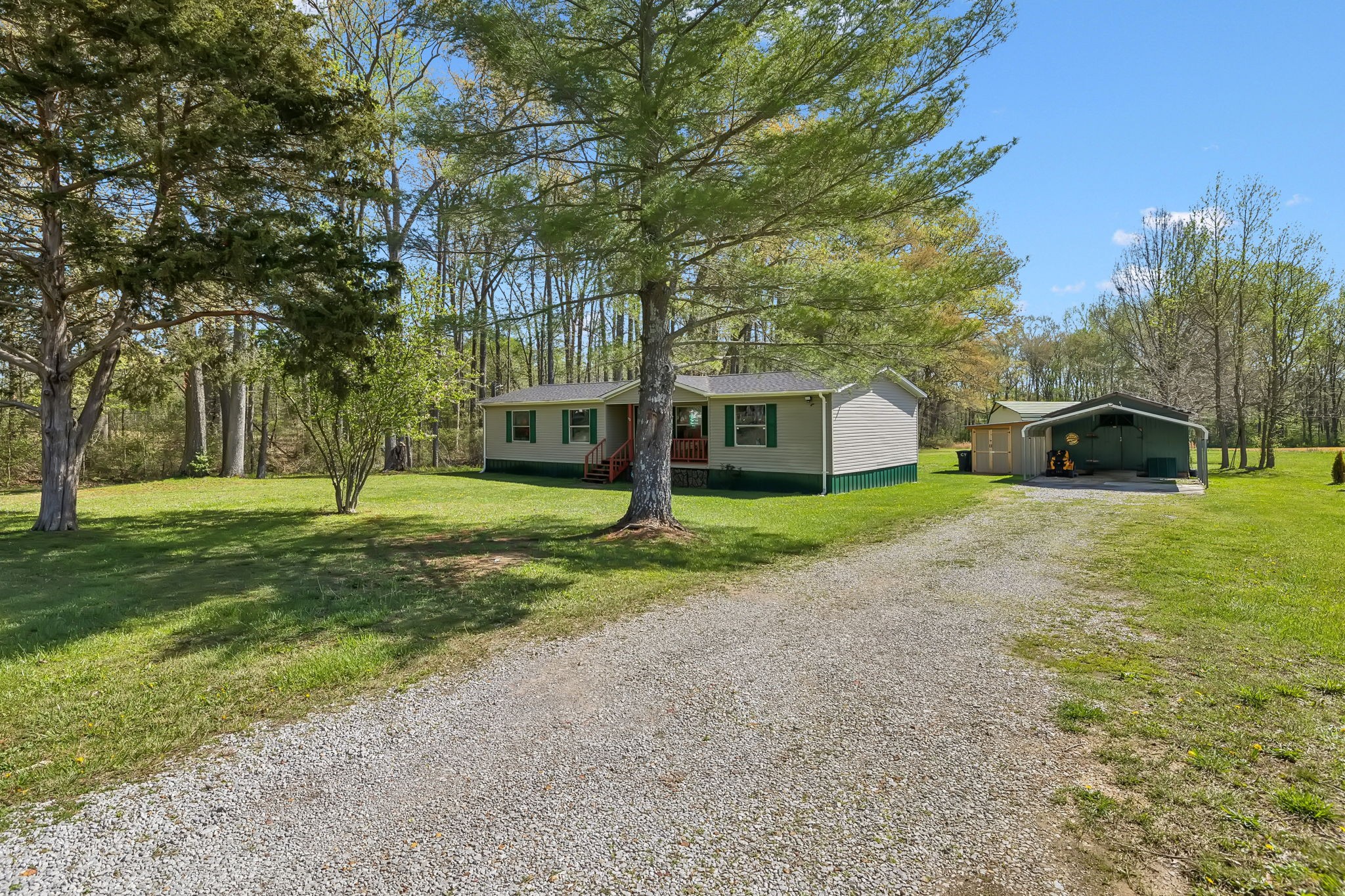 344 Gruett Road Manchester, TN 37355 - Photo 2 of 24